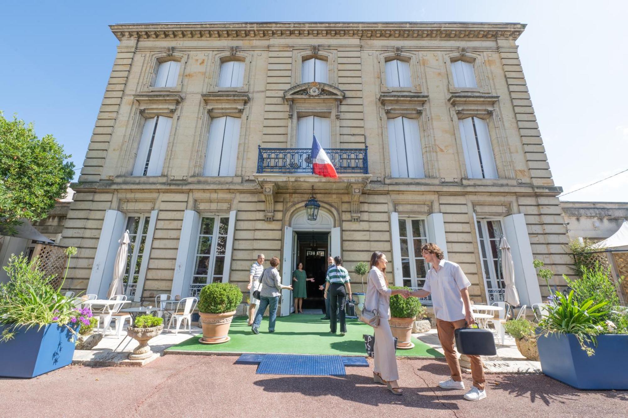 Hotel Chateau Des Jacobins Agen Esterno foto