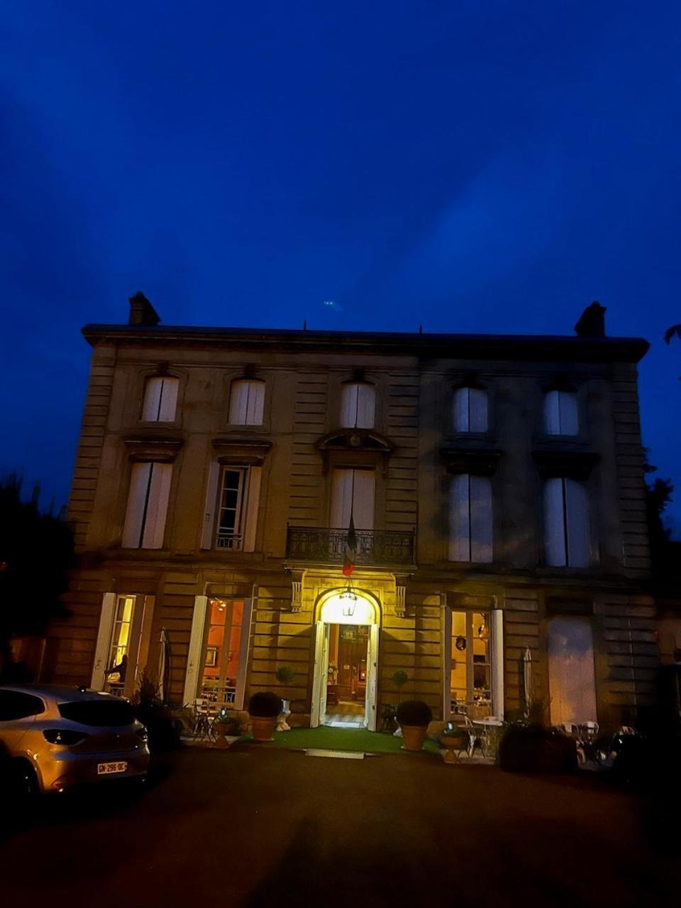 Hotel Chateau Des Jacobins Agen Esterno foto